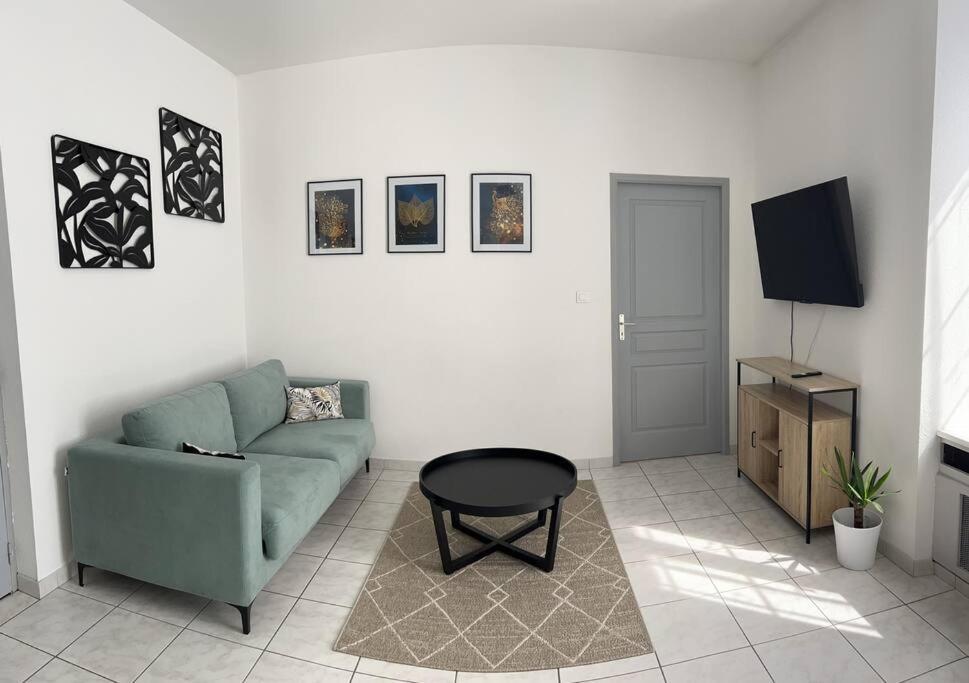 Appartement 1 Chambre Rue Faubourg De Besancon Montbéliard المظهر الخارجي الصورة