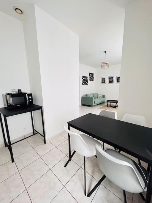 Appartement 1 Chambre Rue Faubourg De Besancon Montbéliard المظهر الخارجي الصورة